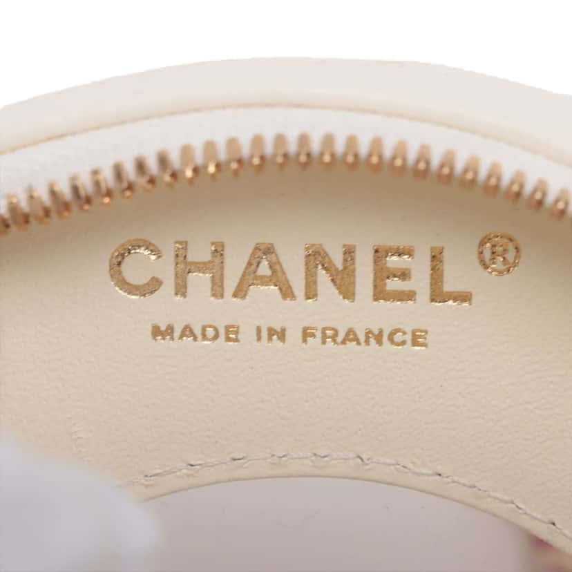 Chanel Lambskin La Pausa Coco Lifesaver Round Bag White Leather Good condition - Model View