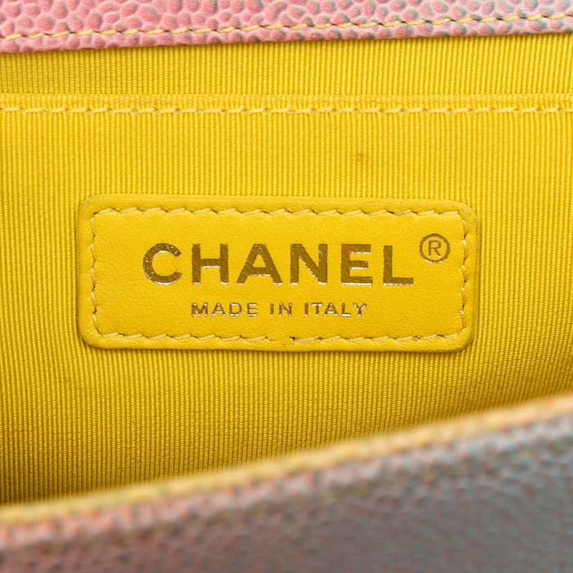 Chanel Old Medium Quilted Caviar Rainbow Boy Flap Pink Leather Good condition - Box View