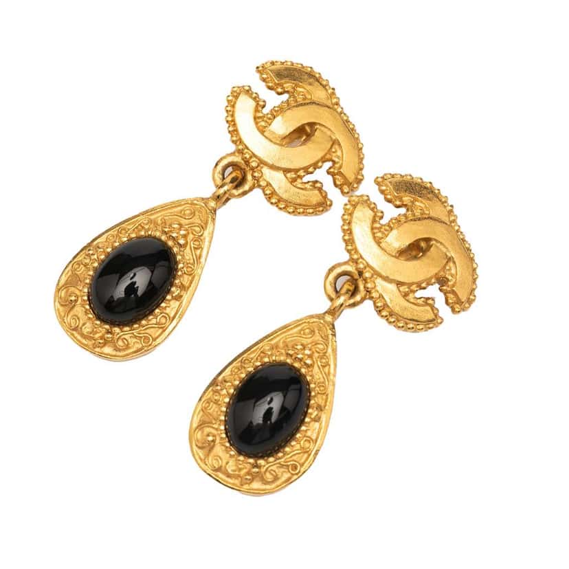 Chanel Gold Plated CC Grapevine Gripoix Drop Clip On Earrings Gold Metal Good condition - Front View