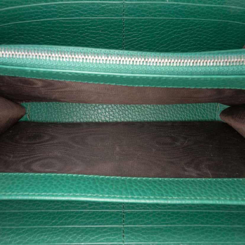 Gucci Leather Dionysus Wallet on Chain Green Leather Good condition - Model View