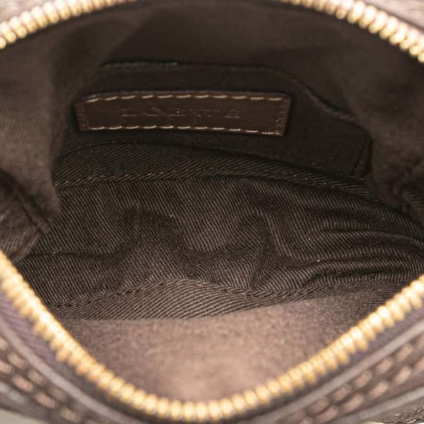 Loewe Mini Anagram Leather Tassel Crossbody Brown Leather Good condition - Model View