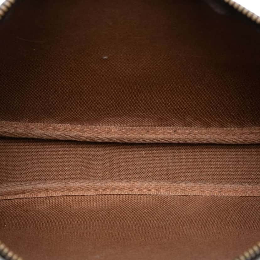 Louis Vuitton Monogram Pochette Accessoires Brown Good condition - Model View