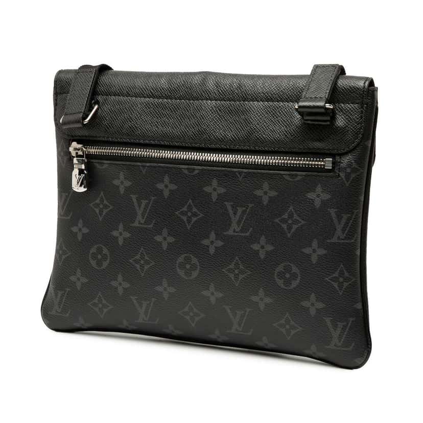 Louis Vuitton Taigarama Outdoor Flap Messenger Black Leather Very good condition - Back View