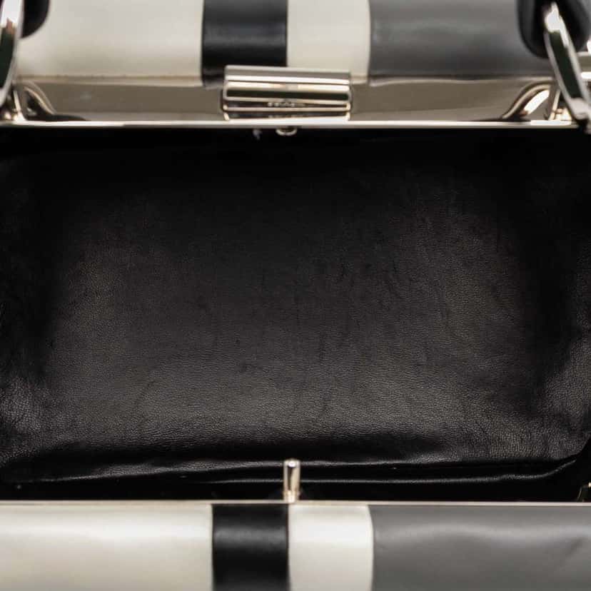 Prada Leather Baiadera Frame Bag Grey Leather Good condition - Model View