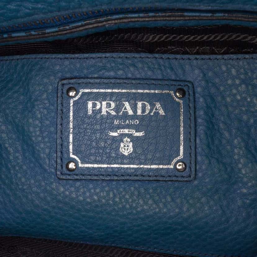 Prada Vitello Daino Shoulder Bag Blue Leather Very good condition - Box View