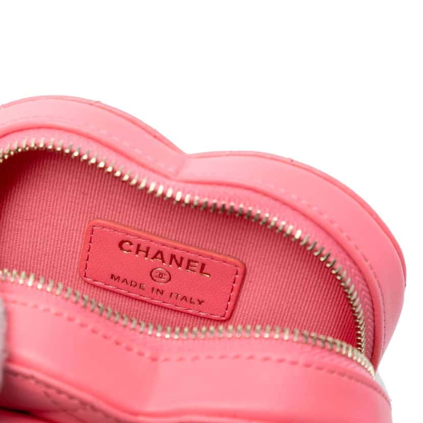 Chanel Mini Lambskin CC in Love Heart Crossbody Pink Leather Very good condition - Box View