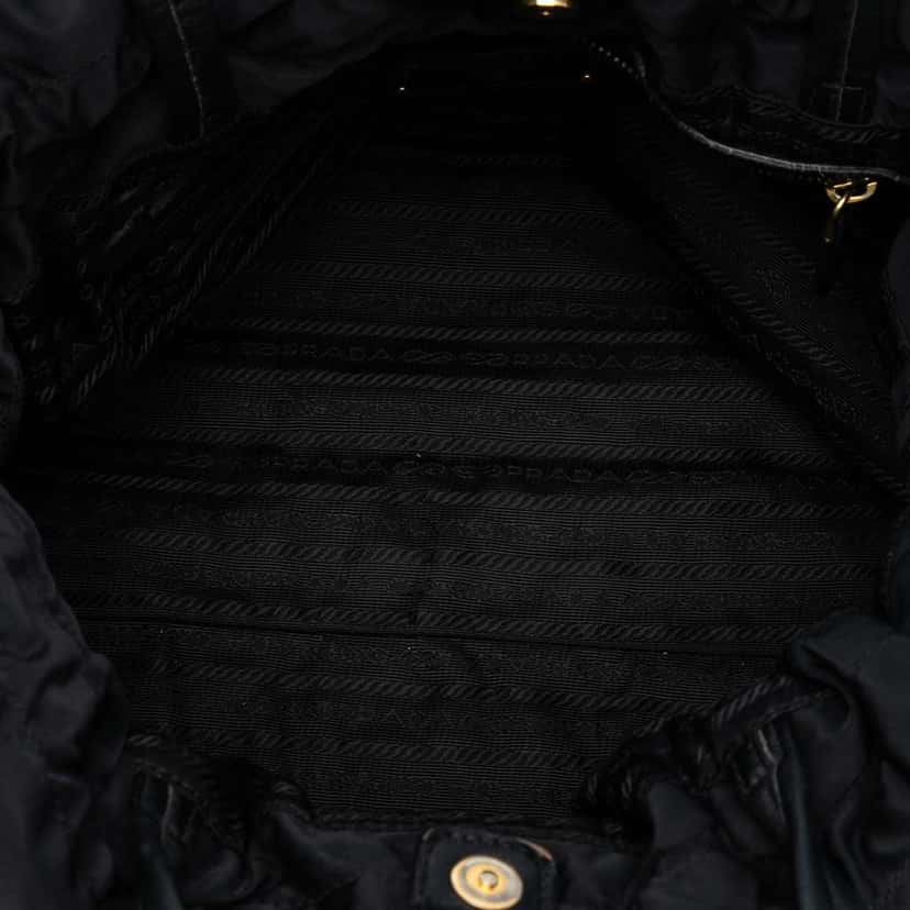 Prada Tessuto Logo Drawstring Tote Black Good condition - Model View