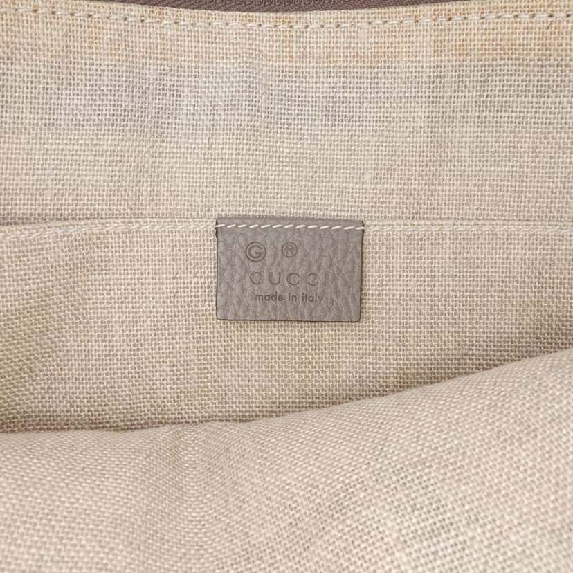 Gucci Calfskin Bamboo Tassel Clutch Grey Leather Good condition - Box View