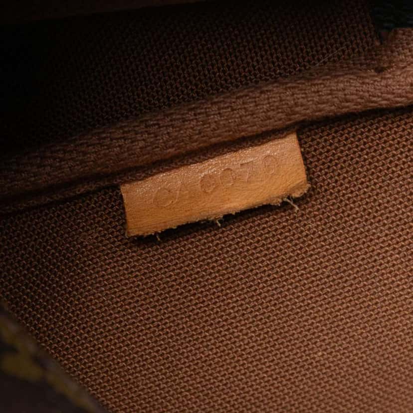 Louis Vuitton Monogram Pochette Accessoires Brown Good condition - Box View