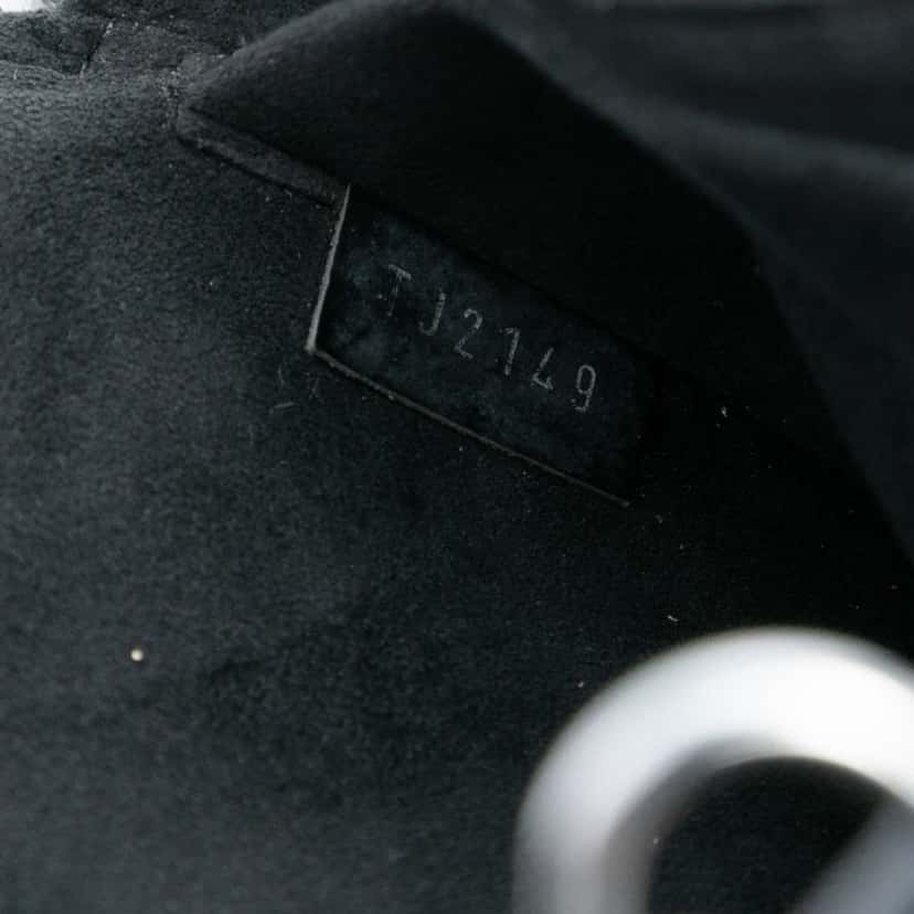 Louis Vuitton Epi Pochette Felicie Black Leather Good condition - Box View