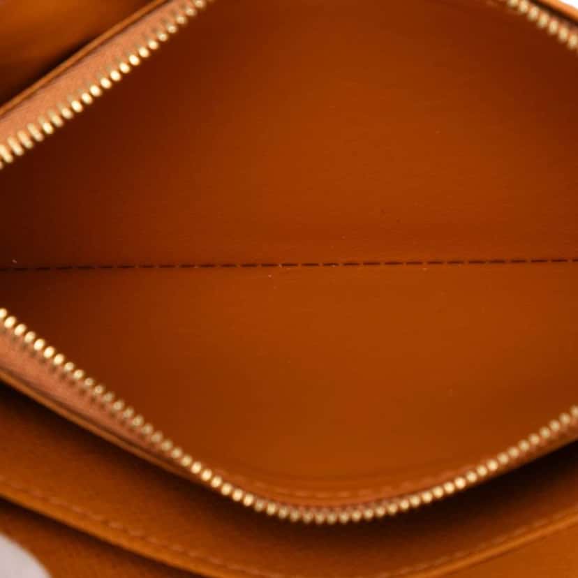 Louis Vuitton Monogram Heritage Portefeuille Brazza Wallet White Good condition - Box View