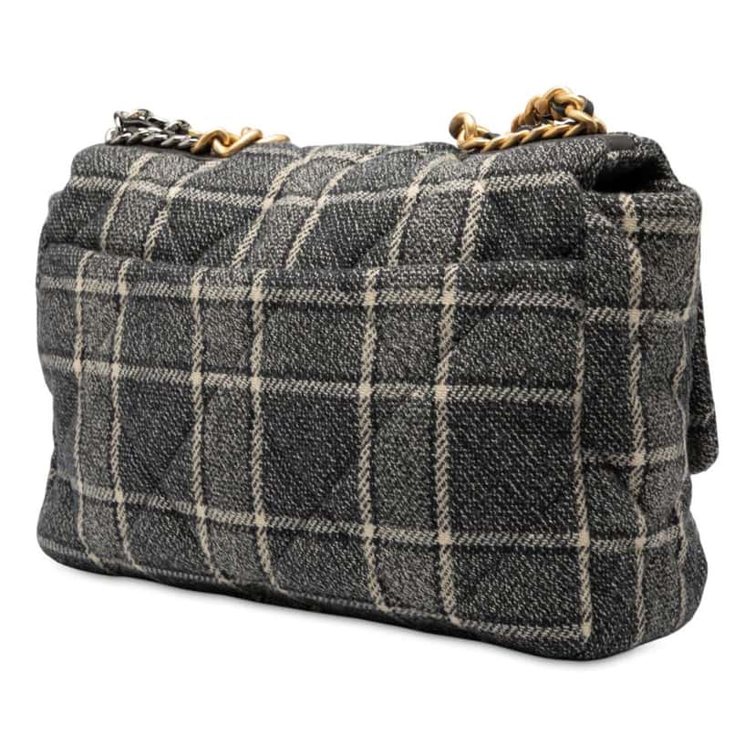Chanel Maxi Quilted Wool 19 Flap Grey Wool Good condition - Back View