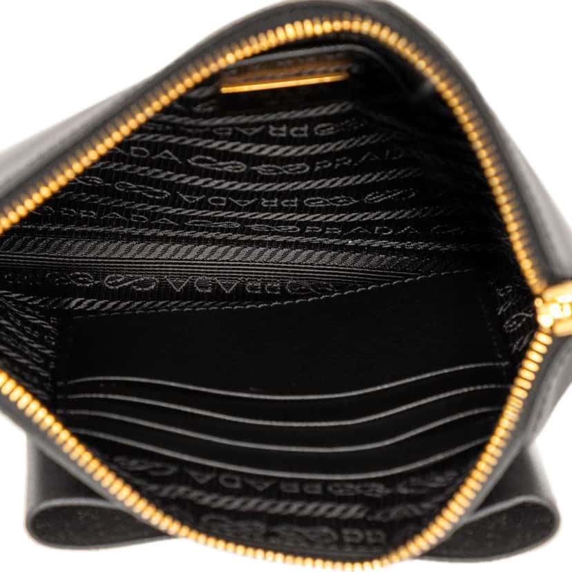Prada Saffiano Bow Clutch Black Leather Good condition - Model View