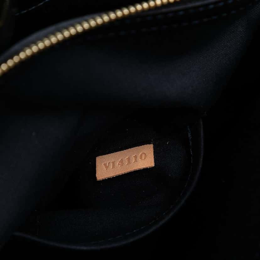 Louis Vuitton Monogram Vernis Melrose Avenue Green Leather Good condition - Box View