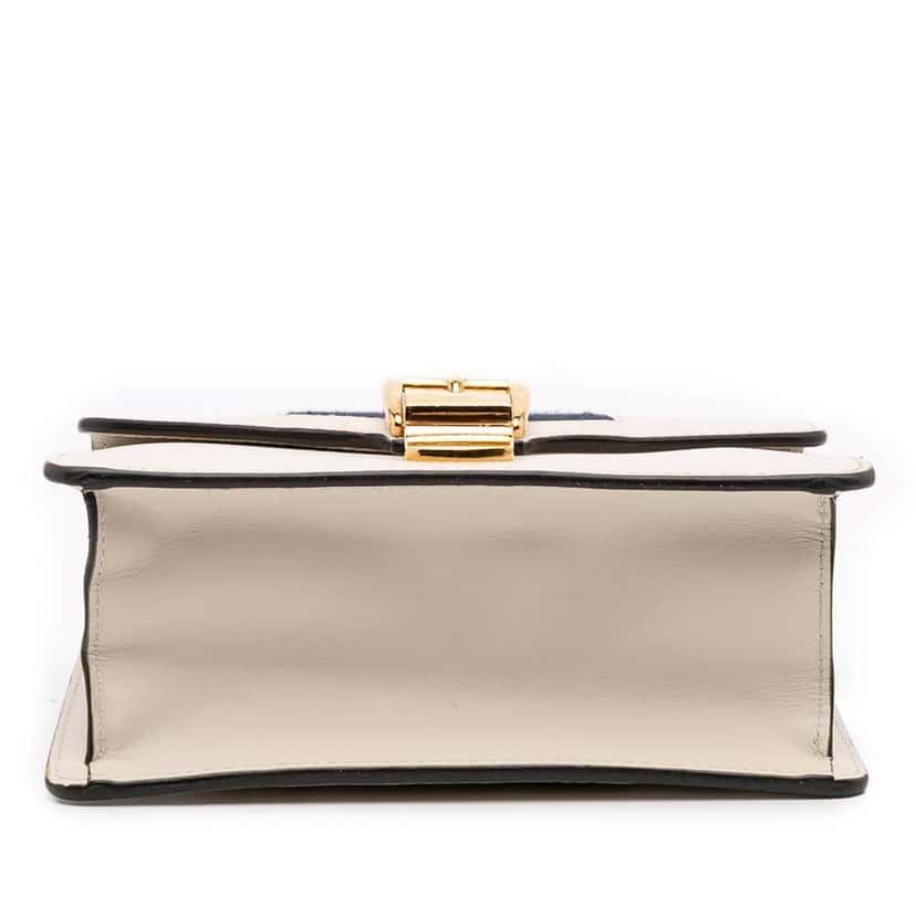 Gucci Mini Calfskin Sylvie Chain Crossbody White Leather Good condition - Inside View
