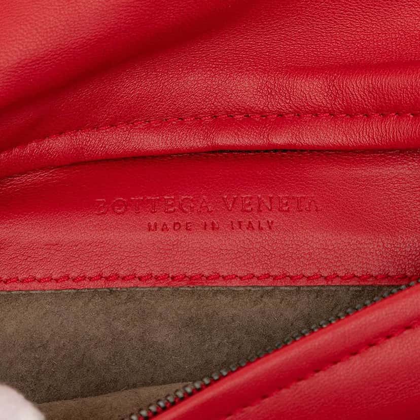 Bottega Veneta Nappa Intrecciato Turn Lock Clutch Red Leather Good condition - Box View