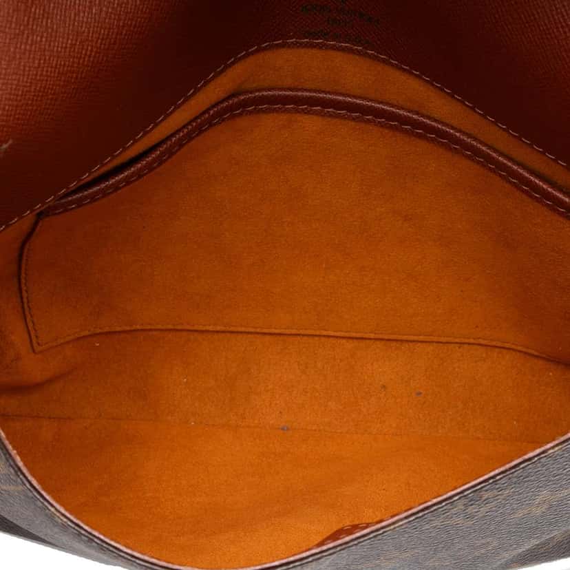 Louis Vuitton Monogram Musette Tango Short Strap Brown Good condition - Model View