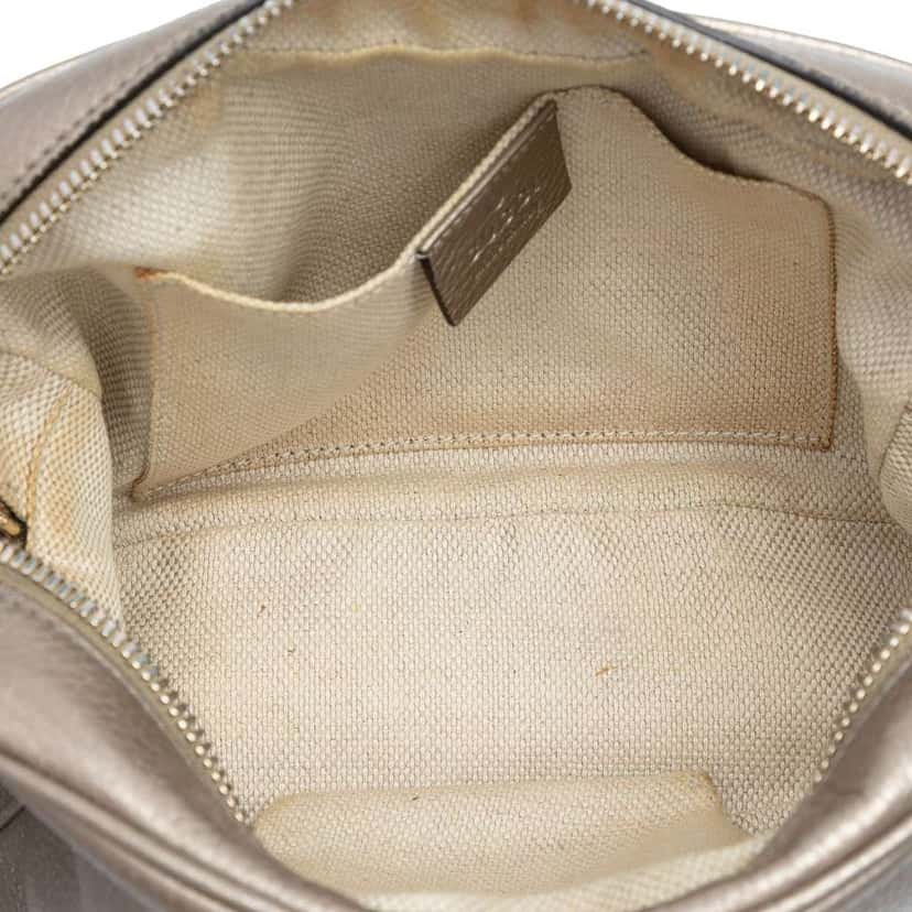 Gucci Leather Soho Disco Crossbody Gold Leather Good condition - Model View
