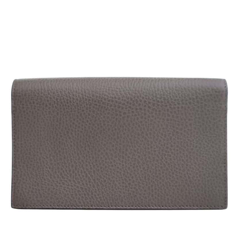Gucci Leather Interlocking G Dollar Wallet on Chain Grey Leather Good condition - Model View