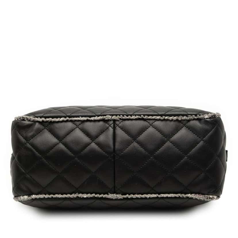Chanel CC Quilted Lambskin Tweedy Bowler Bag Black Leather Good condition - Inside View