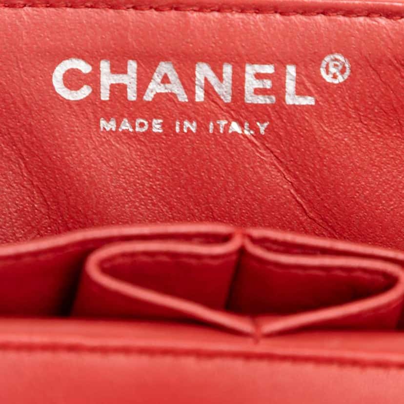 Chanel CC Quilted Lambskin East West Single Flap Red Leather Good condition - Box View