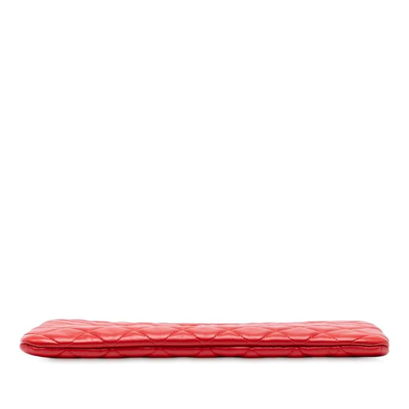 Chanel Medium Quilted Lambskin O Case Clutch Red Leather Good condition - Inside View