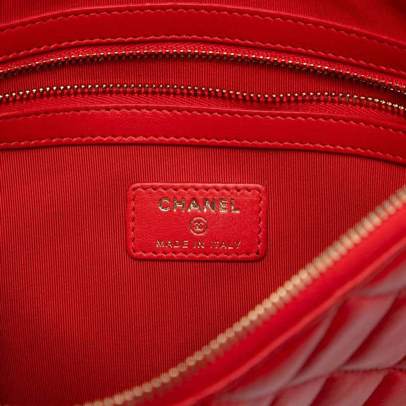 Chanel Medium Quilted Lambskin O Case Clutch Red Leather Good condition - Box View