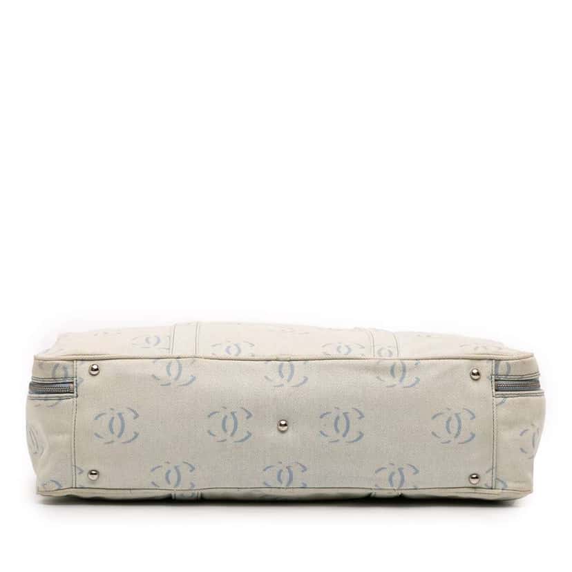 Chanel CC Denim Travel Bag Blue Denim Very good condition - Inside View