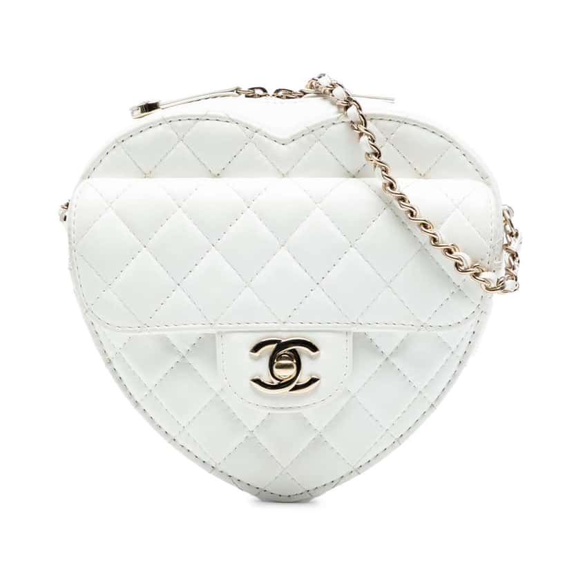 Chanel Lambskin CC in Love Heart Crossbody White Leather Good condition - Front View