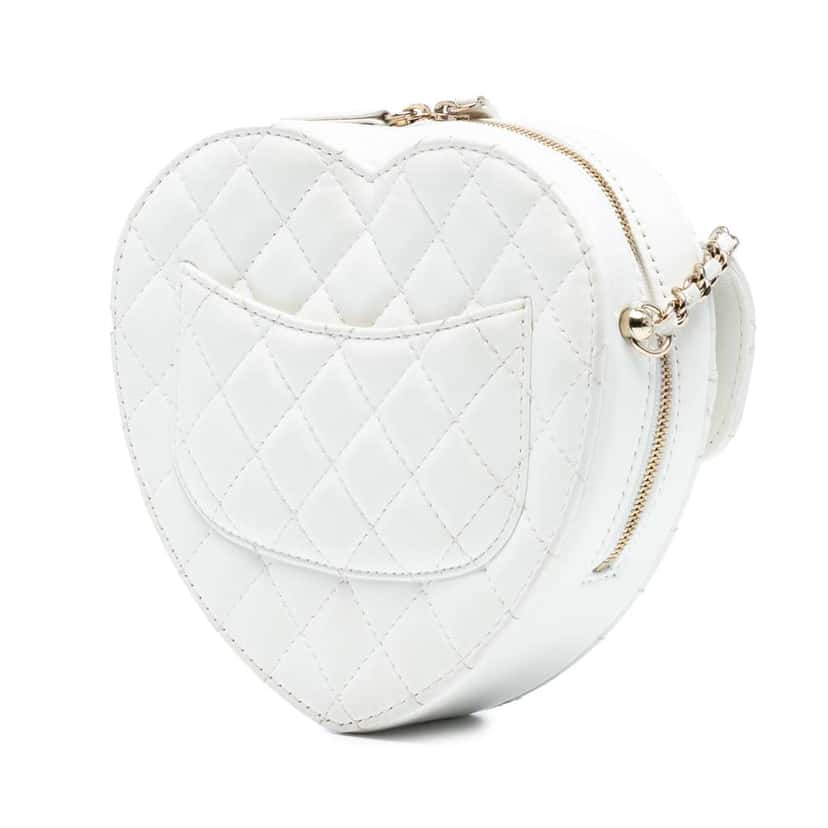 Chanel Lambskin CC in Love Heart Crossbody White Leather Good condition - Back View