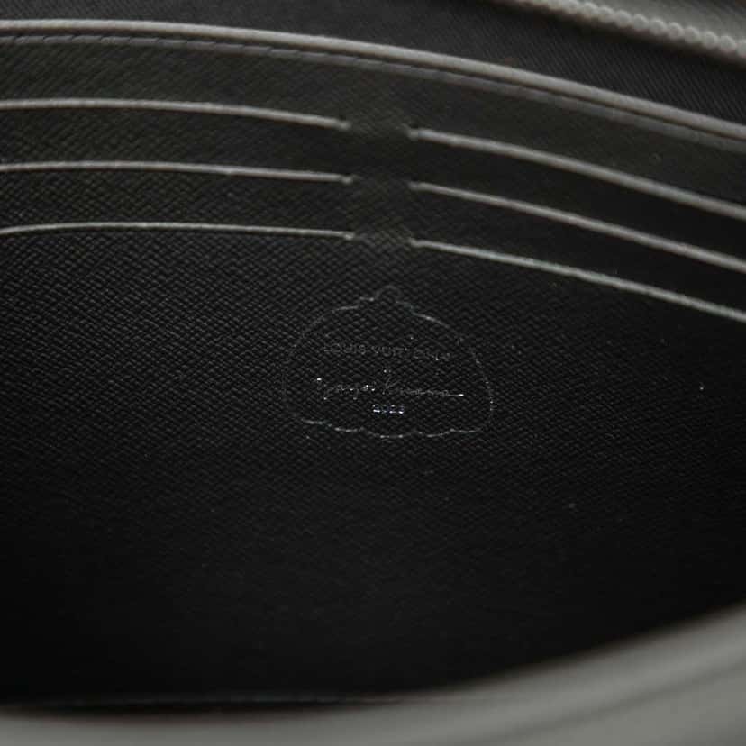 Louis Vuitton Yayoi Kusama Monogram Eclipse Pochette Voyage MM Black Good condition - Box View