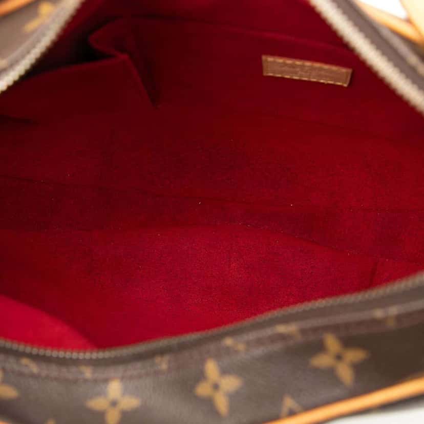 Louis Vuitton Monogram Croissant GM Brown Good condition - Model View