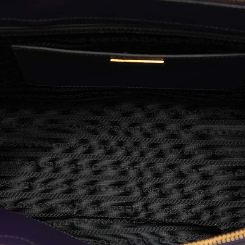 Prada Medium Bicolor Saffiano Lux Galleria Double Zip Satchel Purple Leather Good condition - Model View