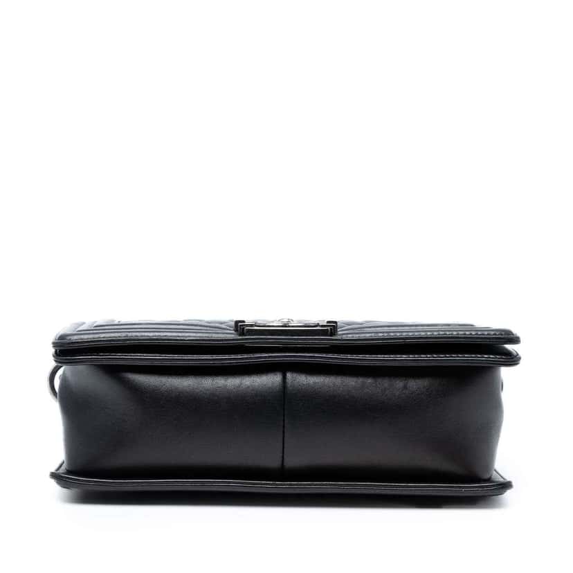 Chanel Old Medium Quilted Lambskin Boy Flap Black Leather Good condition - Inside View