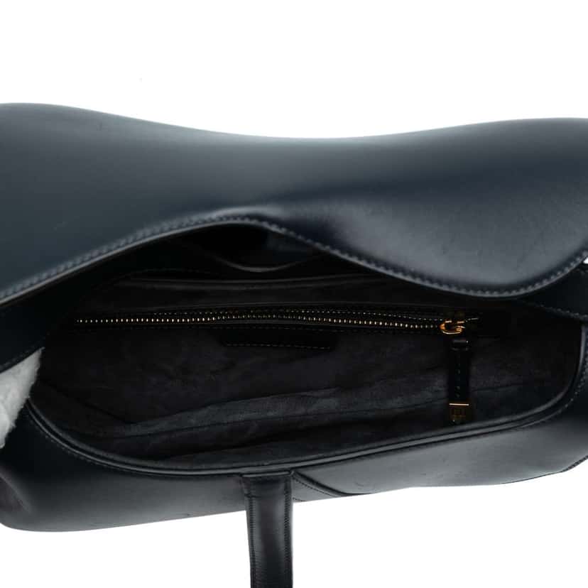 Dior Smooth Calfskin Saddle Bag Black Leather Good condition - Model View