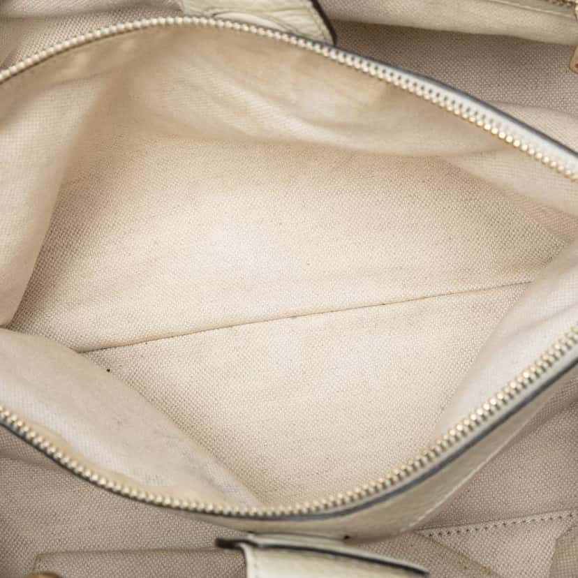 Gucci Medium Calfskin Bamboo Shopper Satchel White Leather Good condition - Model View