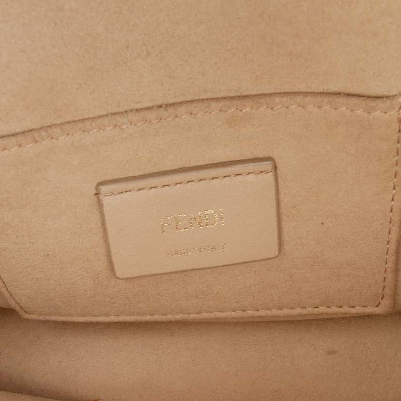 Fendi Small Scalloped Leather Kan I Crossbody Pink Leather Good condition - Box View
