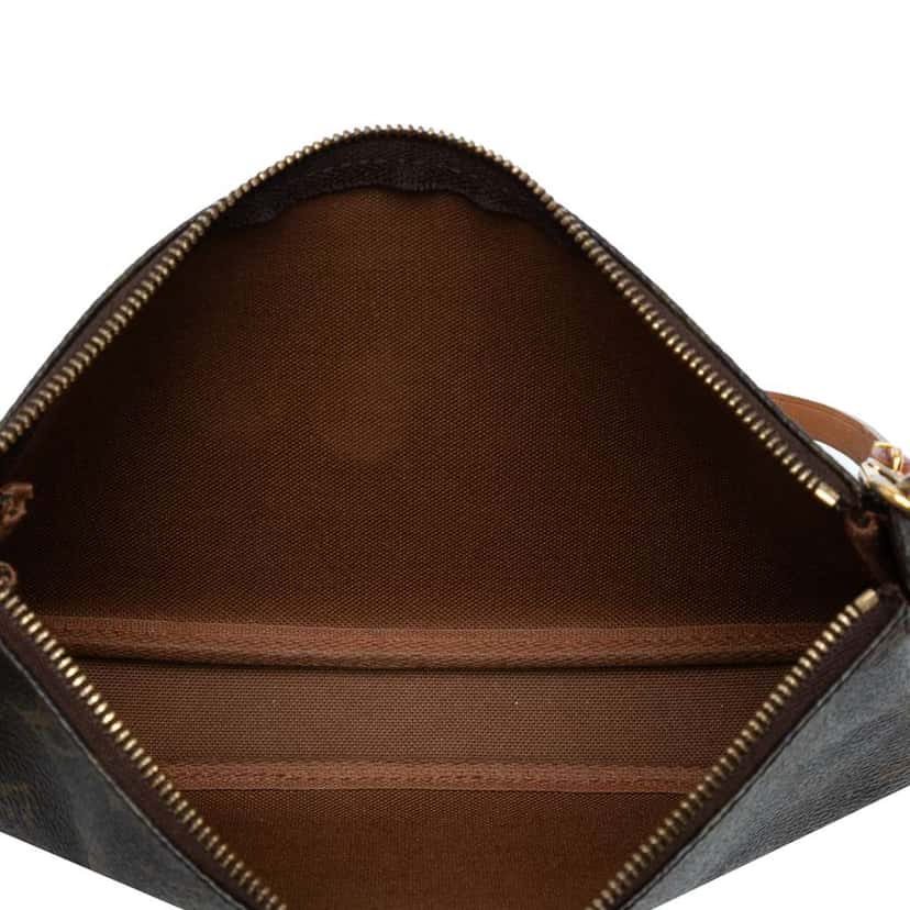 Louis Vuitton Monogram Pochette Accessoires Brown Good condition - Model View