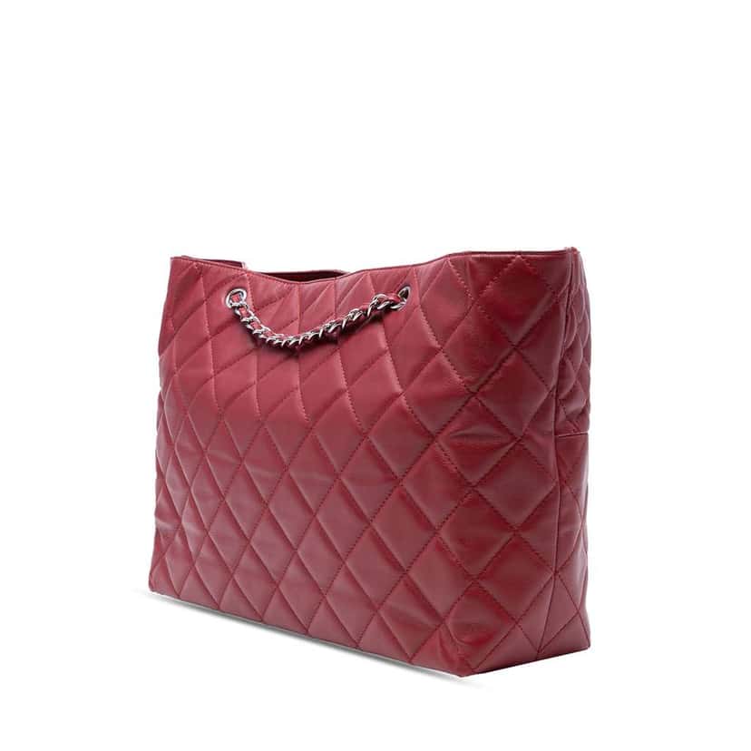 Chanel Large Quilted Calfskin In the Business Shopping Tote Red Leather Good condition - Back View