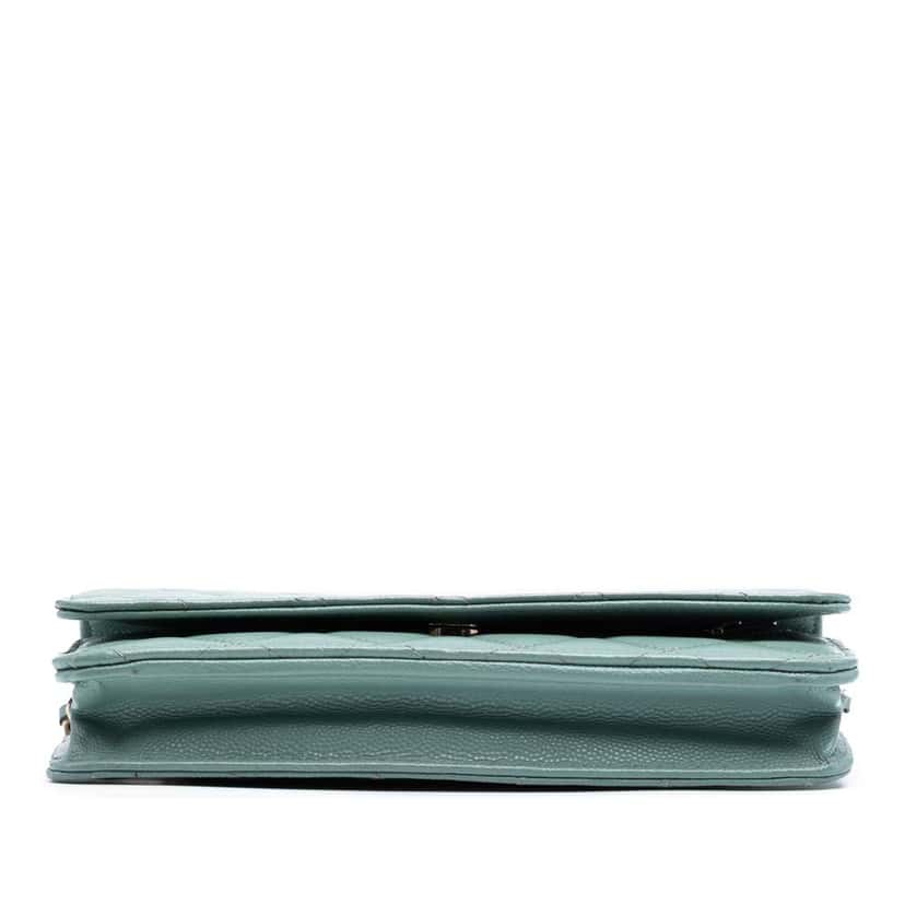 Chanel CC Quilted Caviar Wallet on Chain Green Leather Good condition - Inside View