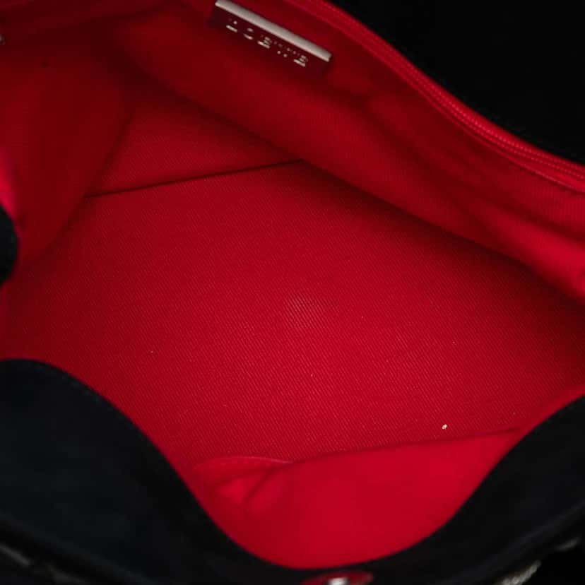 Loewe Suede Braided Chain Pocket Tote Black Leather Good condition - Model View