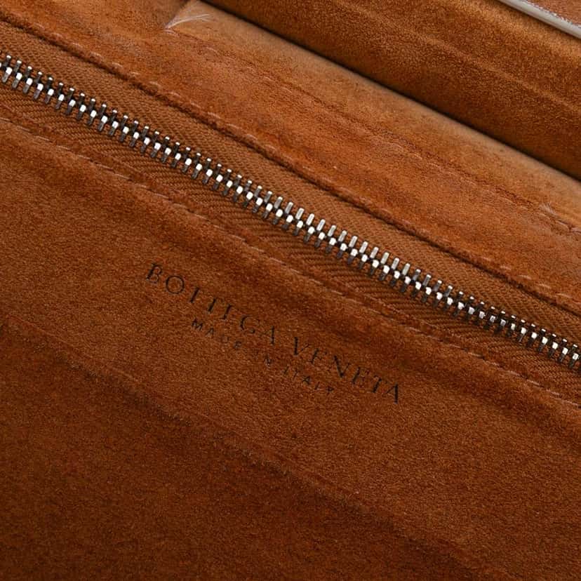 Bottega Veneta Small Calfskin Maxi Intrecciato Arco Satchel White Leather Good condition - Box View