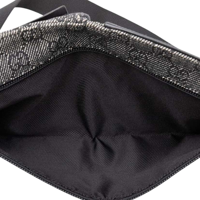 Gucci GG Denim Double Pocket Belt Bag Grey Denim Good condition - Model View