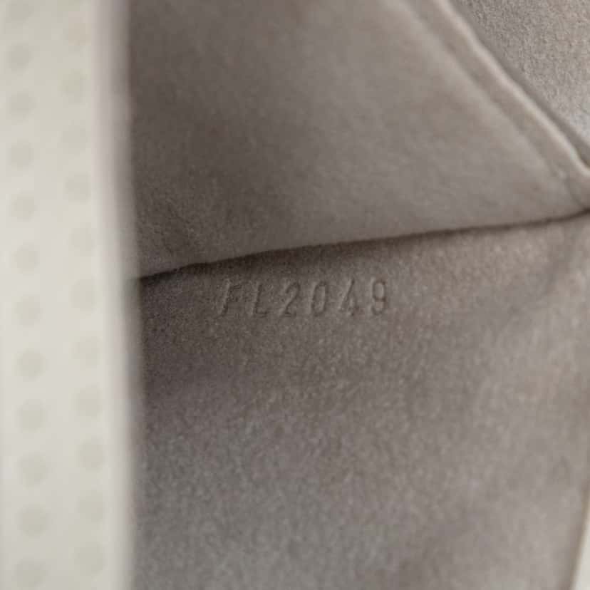 Louis Vuitton Epi Alma PM White Leather Good condition - Box View