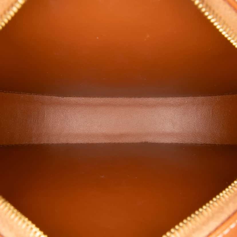 Celine Small Calfskin Cuir Triomphe Oval Crossbody Brown Leather Good condition - Model View