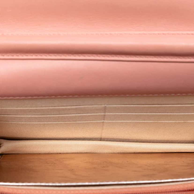 Chanel CC Quilted Bicolor Lambskin Wallet On Chain Pink Leather Very good condition - Model View