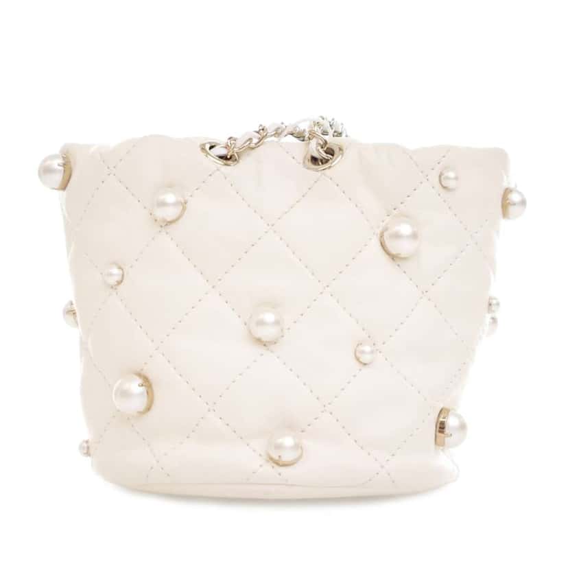 Chanel Mini Quilted Lambskin About Pearls Drawstring Bucket Bag White Leather Good condition - Back View