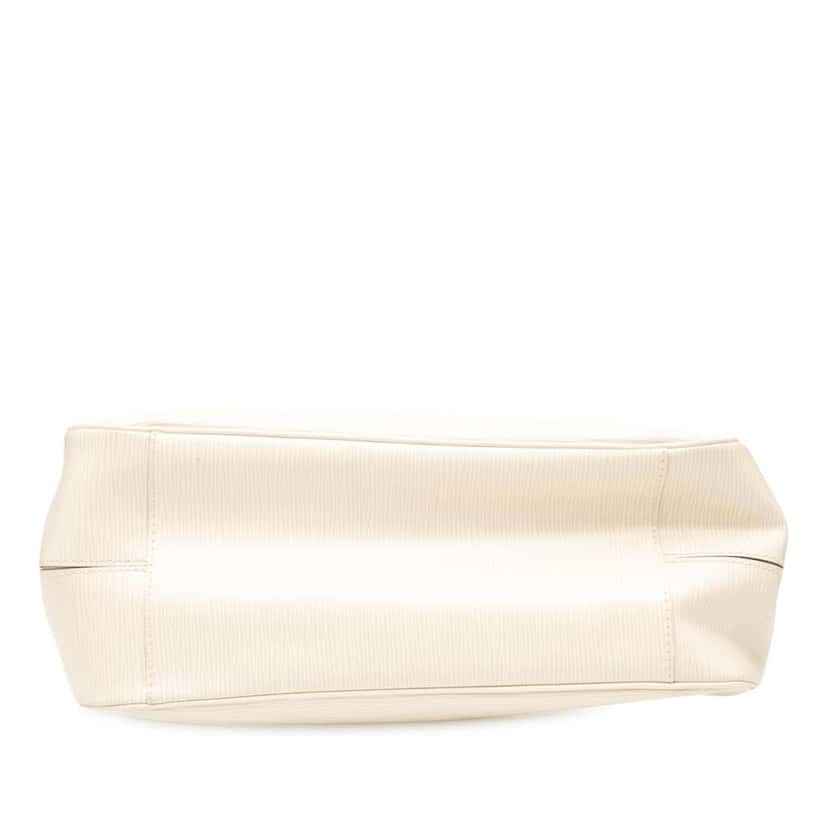 Louis Vuitton Epi Passy PM White Leather Good condition - Inside View