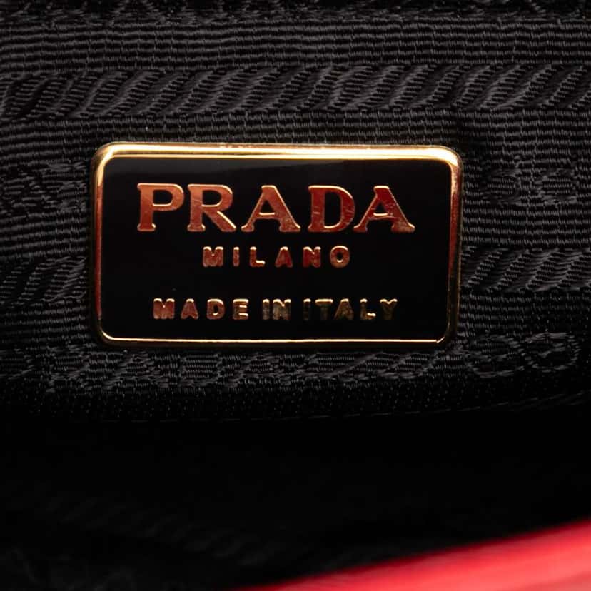 Prada Vitello Lux Embleme Top Handle Bag Red Leather Good condition - Box View