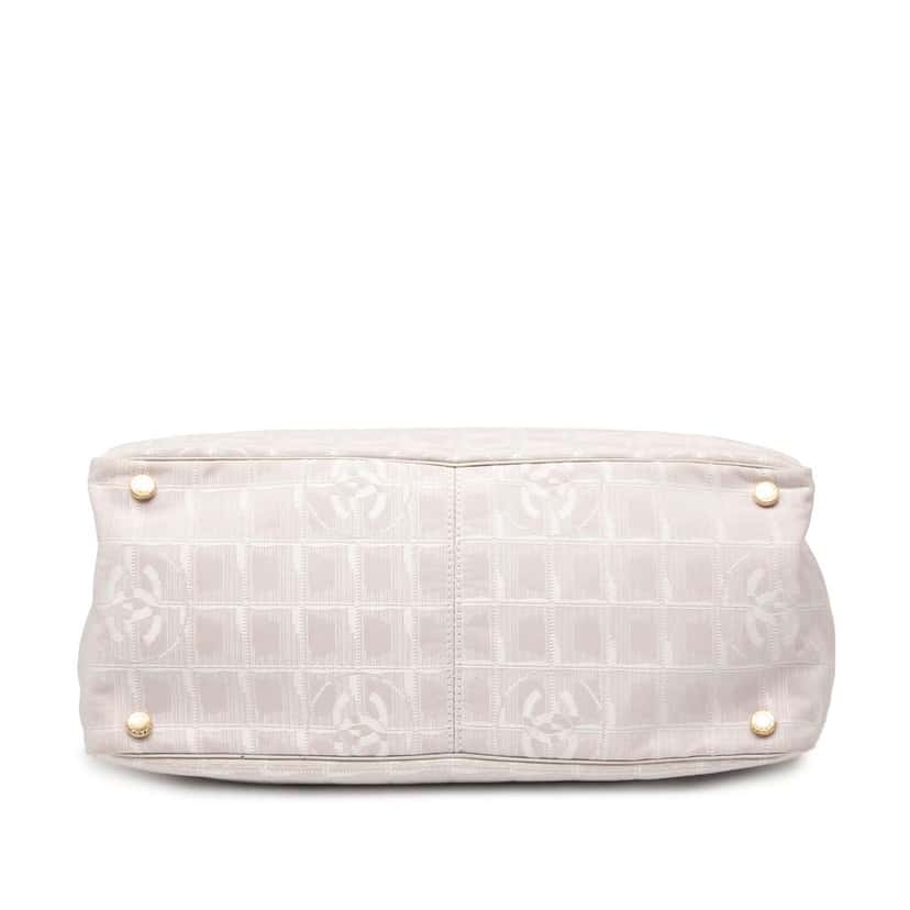 Chanel New Travel Line Nylon Tote Pink Good condition - Inside View